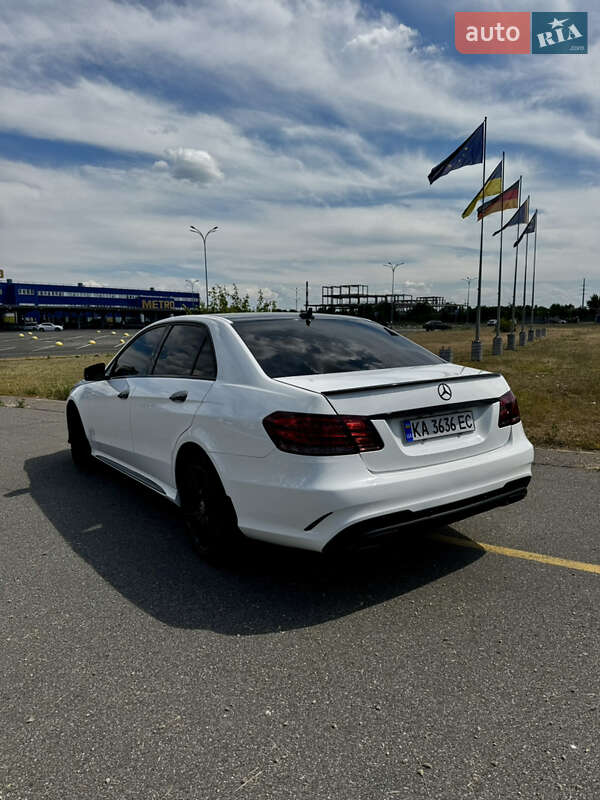 Седан Mercedes-Benz E-Class 2014 в Києві