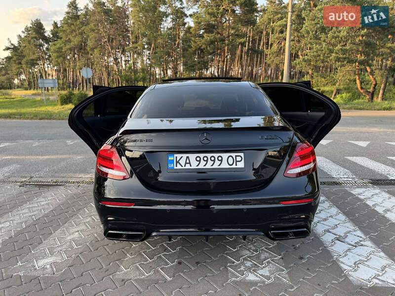 Седан Mercedes-Benz E-Class 2018 в Киеве