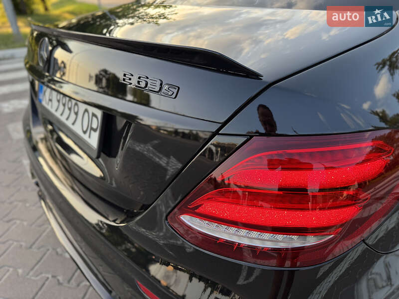 Седан Mercedes-Benz E-Class 2018 в Киеве