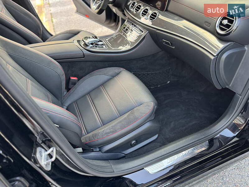 Седан Mercedes-Benz E-Class 2018 в Киеве
