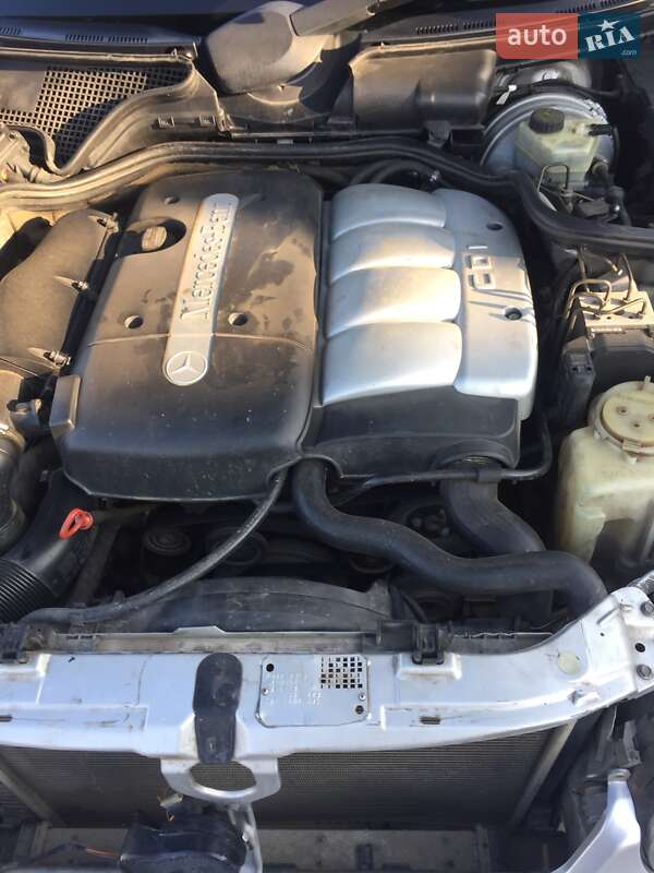 Седан Mercedes-Benz E-Class 2000 в Івано-Франківську