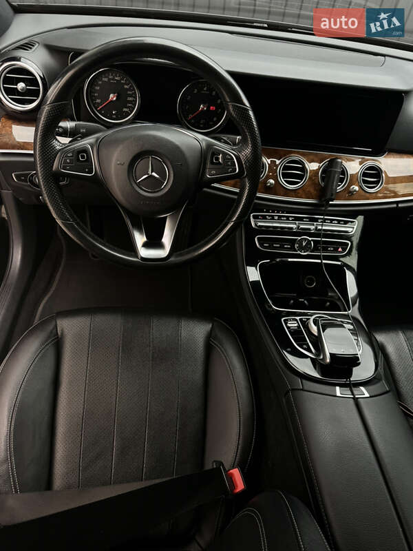 Седан Mercedes-Benz E-Class 2016 в Виннице