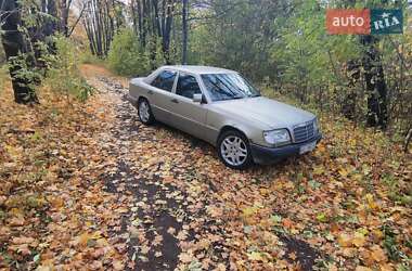 Седан Mercedes-Benz E-Class 1995 в Краснограде