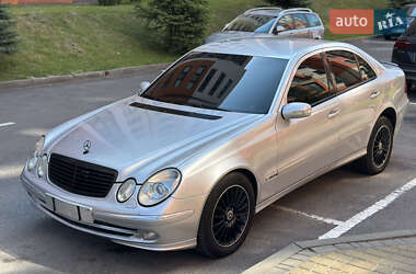 Седан Mercedes-Benz E-Class 2003 в Ровно