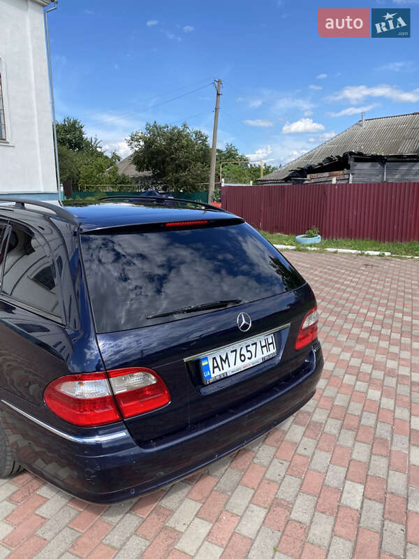 Универсал Mercedes-Benz E-Class 2005 в Киеве фото 19 Универсал Mercedes-Benz E-Class 2005 в Киеве