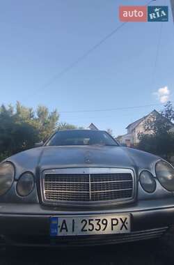 Седан Mercedes-Benz E-Class 1999 в Смеле