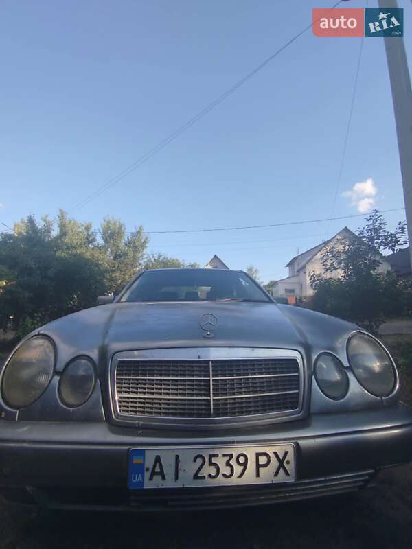 Mercedes-Benz E-Class 1999