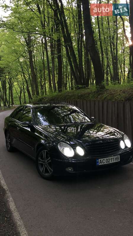 Mercedes-Benz E-Class 2003