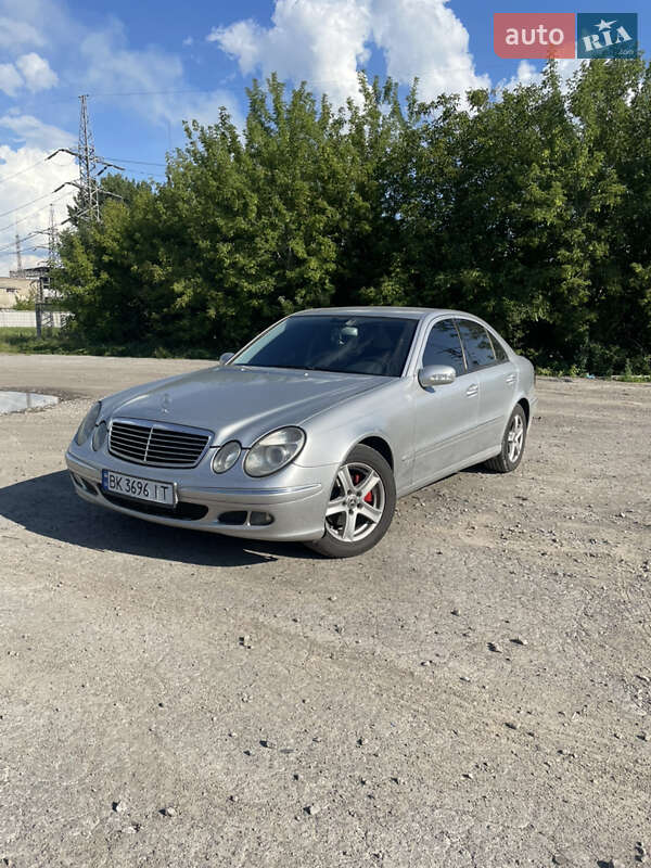 Mercedes-Benz E-Class 2003