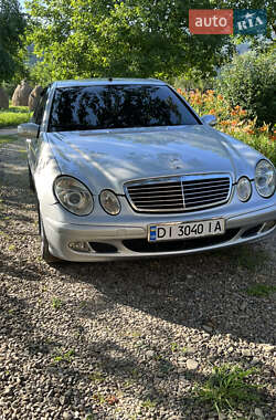 Седан Mercedes-Benz E-Class 2002 в 