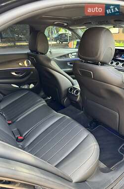 Седан Mercedes-Benz E-Class 2017 в 