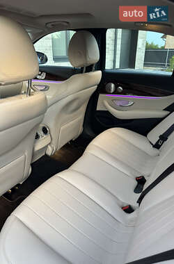 Седан Mercedes-Benz E-Class 2019 в 