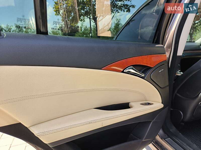 Седан Mercedes-Benz E-Class 2006 в Виноградові