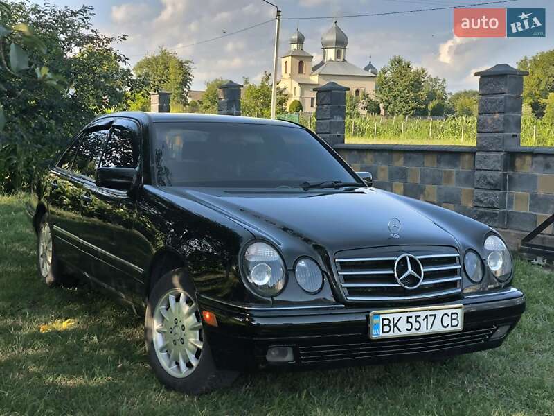 Mercedes-Benz E-Class 1996