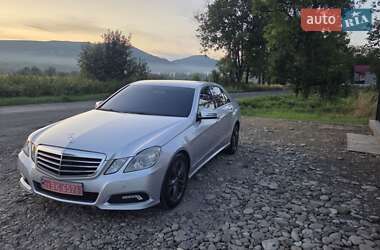 Седан Mercedes-Benz E-Class 2010 в 
