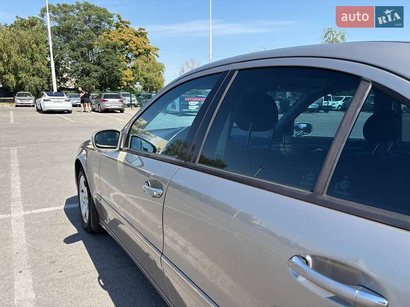 Седан Mercedes-Benz E-Class 2003 в Запорожье