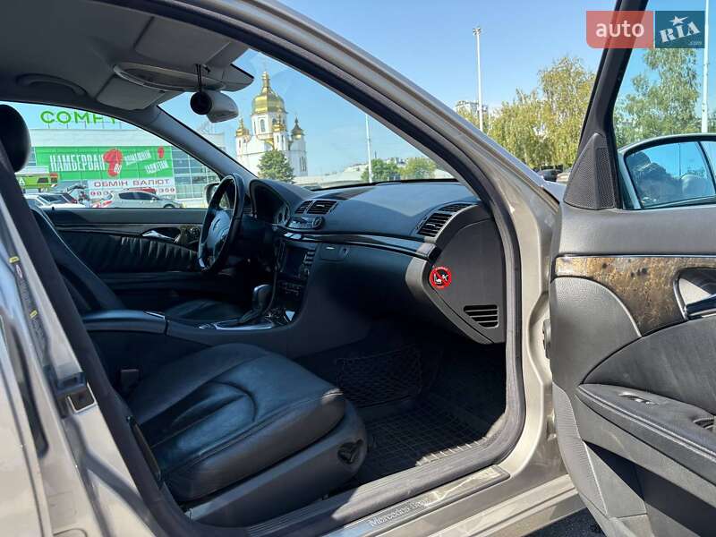 Седан Mercedes-Benz E-Class 2003 в Запорожье