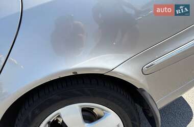 Седан Mercedes-Benz E-Class 2003 в 