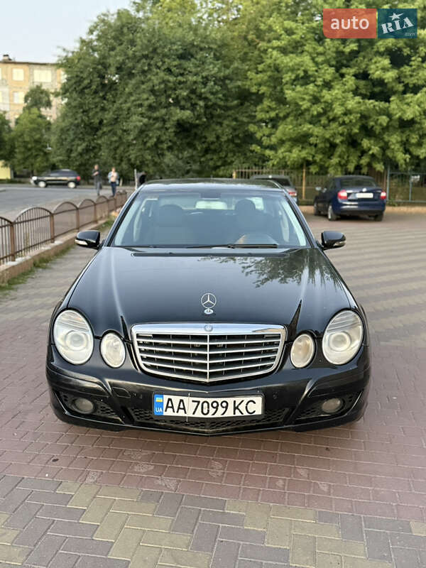 Mercedes-Benz E-Class 2008