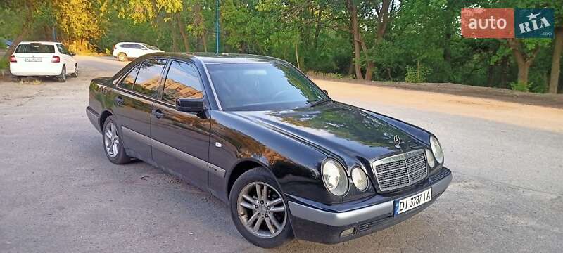 Mercedes-Benz E-Class 1998