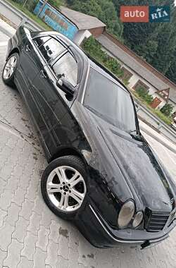 Седан Mercedes-Benz E-Class 2001 в Сколе