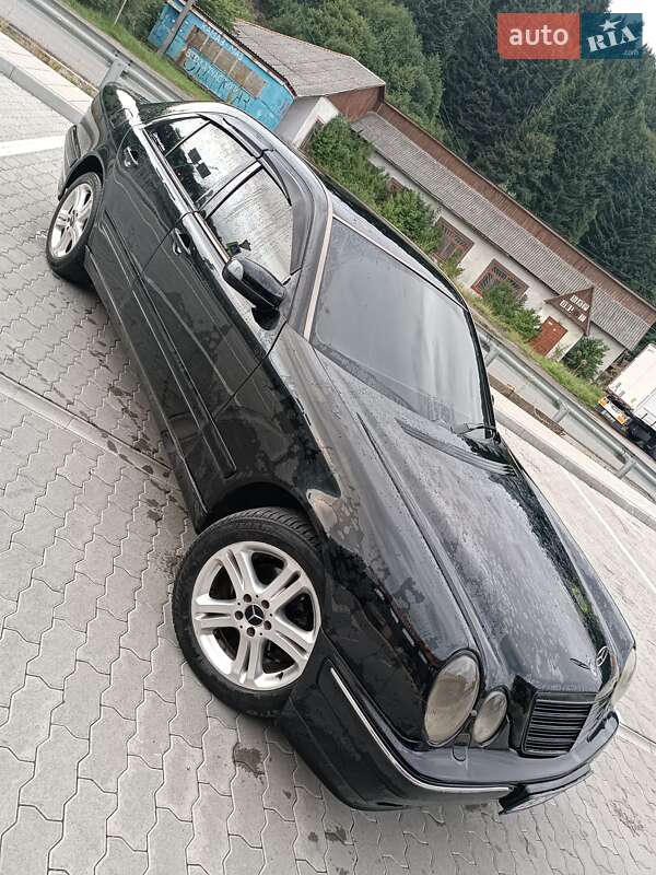 Mercedes-Benz E-Class 2001