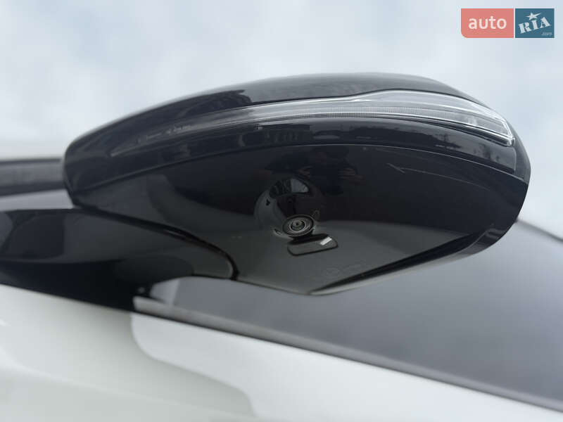 Седан Mercedes-Benz E-Class 2021 в Києві