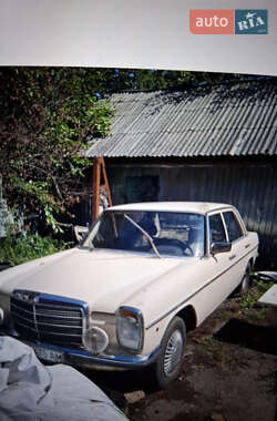 Седан Mercedes-Benz E-Class 1974 в Сумах