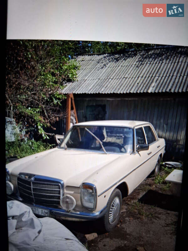 Mercedes-Benz E-Class 1974