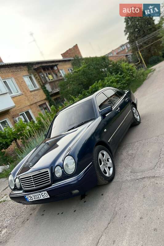 Седан Mercedes-Benz E-Class 1998 в Нежине