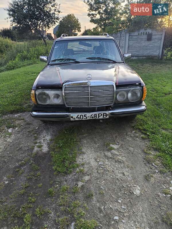 Універсал Mercedes-Benz E-Class 1982 в Ратному
