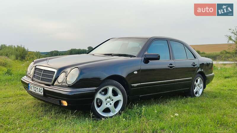 Mercedes-Benz E-Class 1999