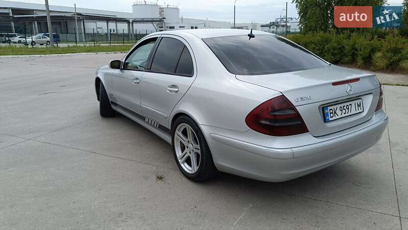 Седан Mercedes-Benz E-Class 2005 в Киеве