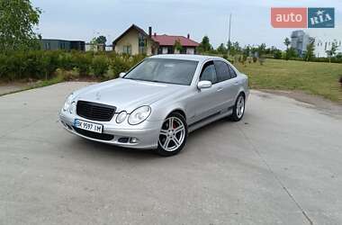 Седан Mercedes-Benz E-Class 2005 в Києві