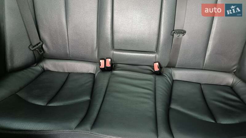 Седан Mercedes-Benz E-Class 2005 в Киеве