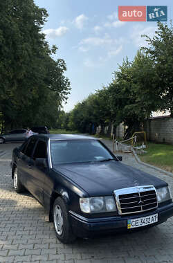 Седан Mercedes-Benz E-Class 1986 в Сокирянах
