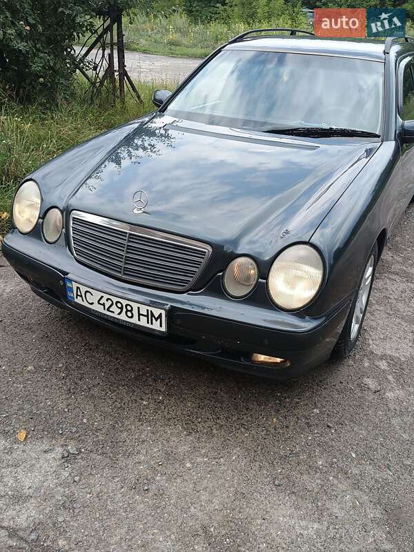 Mercedes-Benz E-Class 2001