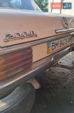 Седан Mercedes-Benz E-Class 1974 в 