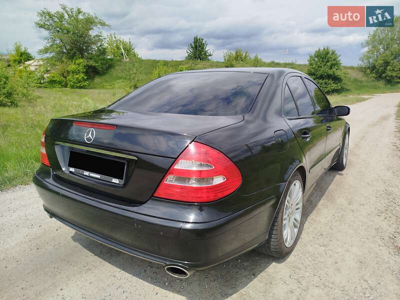 Седан Mercedes-Benz E-Class 2005 в Білій Церкві