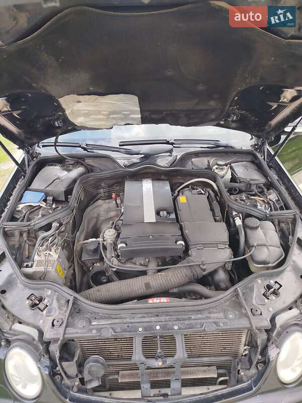 Седан Mercedes-Benz E-Class 2005 в Білій Церкві