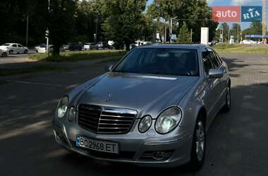 Седан Mercedes-Benz E-Class 2003 в Львове