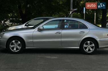 Седан Mercedes-Benz E-Class 2003 в 