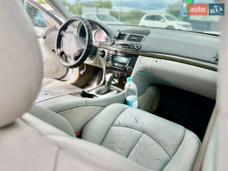 Седан Mercedes-Benz E-Class 2002 в Тернополі