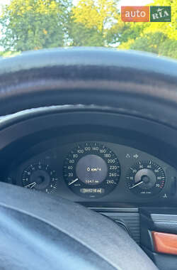 Седан Mercedes-Benz E-Class 2007 в 
