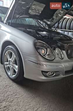 Седан Mercedes-Benz E-Class 2007 в Киеве