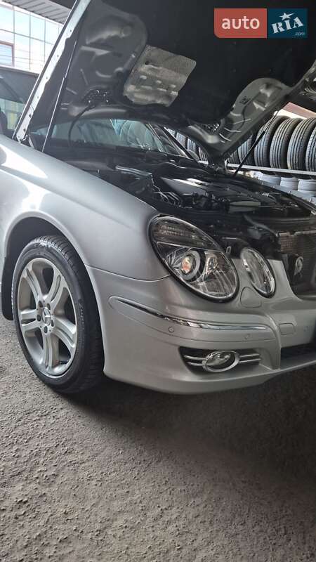 Седан Mercedes-Benz E-Class 2007 в Києві