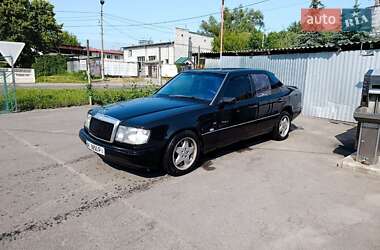 Седан Mercedes-Benz E-Class 1988 в Белой Церкви