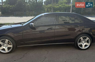 Седан Mercedes-Benz E-Class 2010 в Киеве