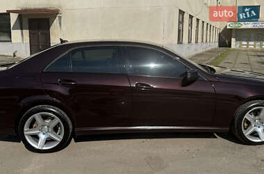 Седан Mercedes-Benz E-Class 2010 в Киеве
