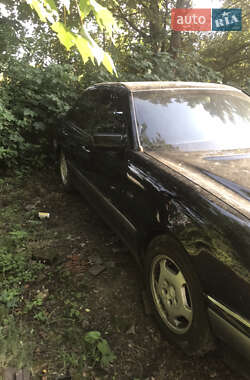 Седан Mercedes-Benz E-Class 1999 в Львові